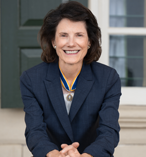 ऐनी नील पेट्री, 24माउंट वर्नोन लेडीज़ एसोसिएशन की द रीजेंट